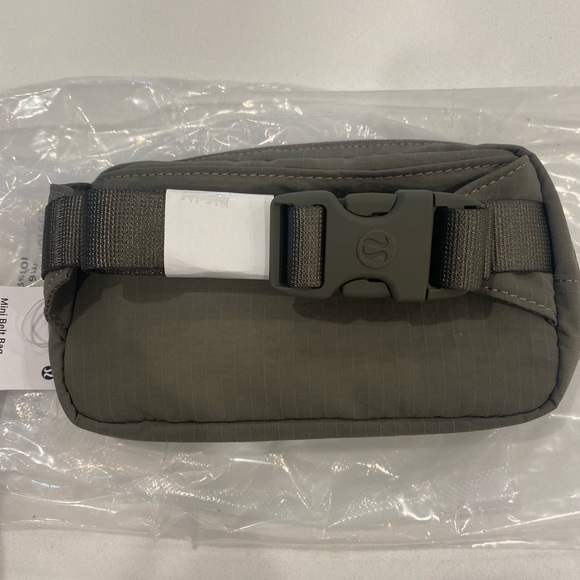 LULULEMON MINI BELT BAG IN CAROB! - Picture 8 of 11